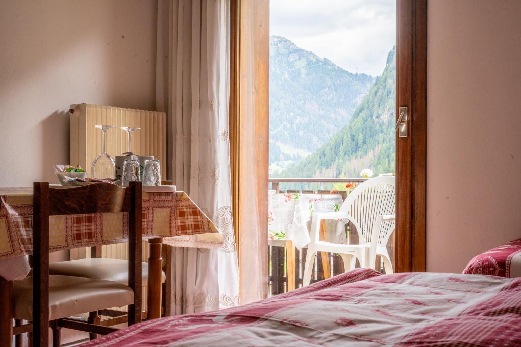 Cesa Cherpei - Dog Friendly Campitello di Fassa Ngoại thất bức ảnh