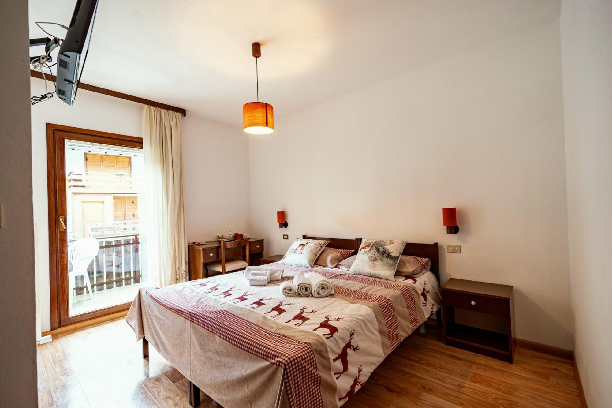 Cesa Cherpei - Dog Friendly Campitello di Fassa Ngoại thất bức ảnh